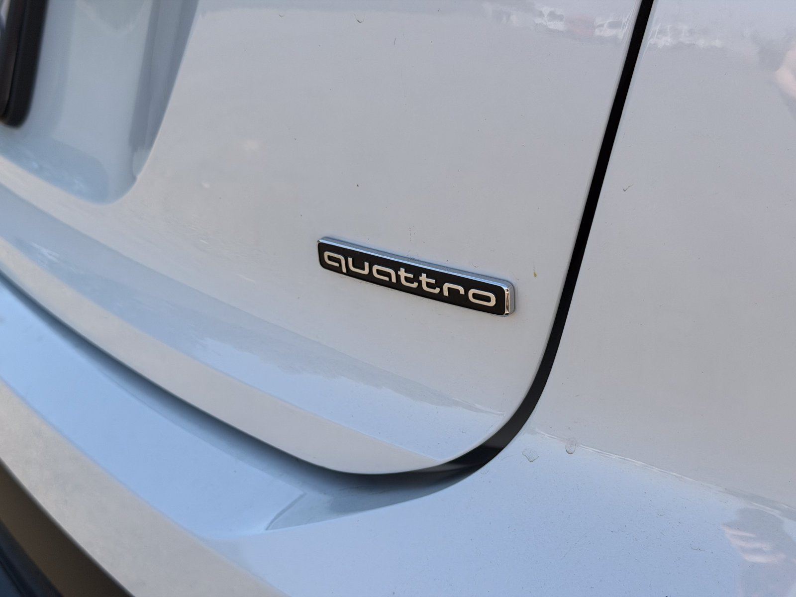 Used 2023 Audi Q4 e-tron Premium Plus AWD/4WD image 6
