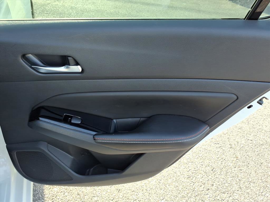 Used 2023 Nissan Altima 2.5 SR w/ SR Premium Package image 19
