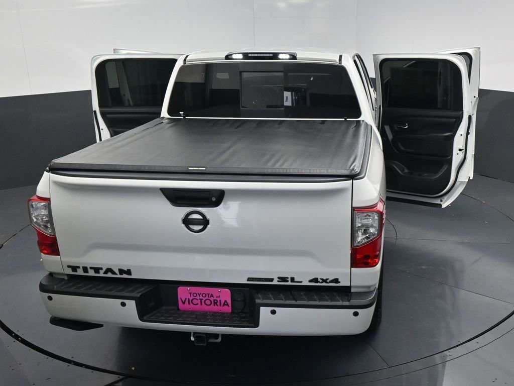 Used 2019 Nissan Titan SL w/ Midnight Edition image 26