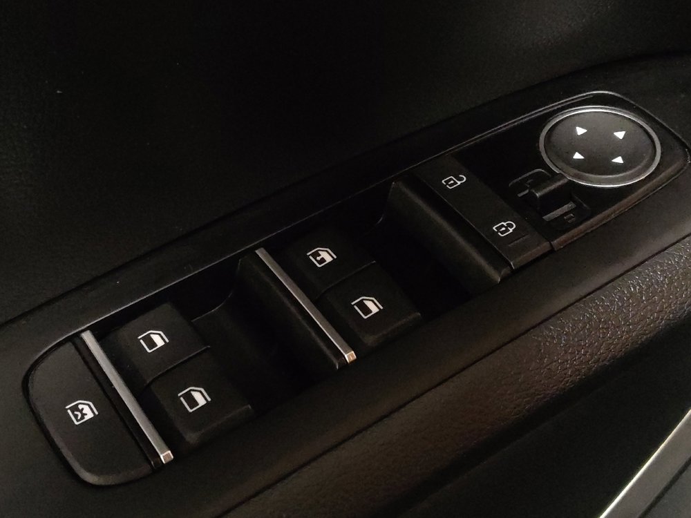 Used 2025 Kia Soul LX image 27