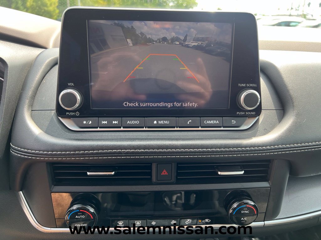 Used 2023 Nissan Rogue SV AWD/4WD image 12