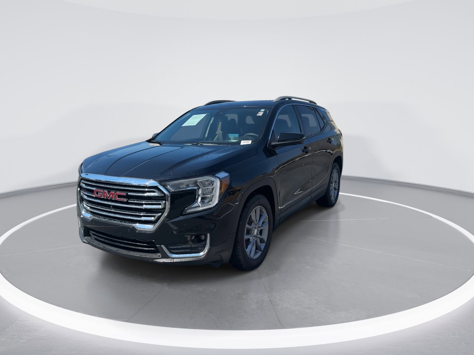 Used 2022 GMC Terrain SLT w/ Infotainment Package II FWD image 5