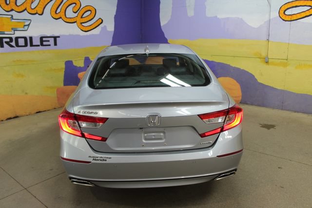 Used 2018 Honda Accord Touring image 7