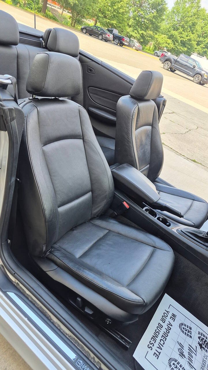 Used 2008 BMW 128i Convertible RWD image 33
