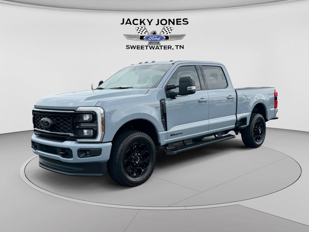 Used 2026 Ford F350 Lariat w/ Black Appearance Package AWD/4WD video 1