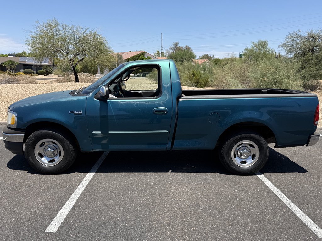 Used 2000 Ford F150 2WD Regular Cab image 2