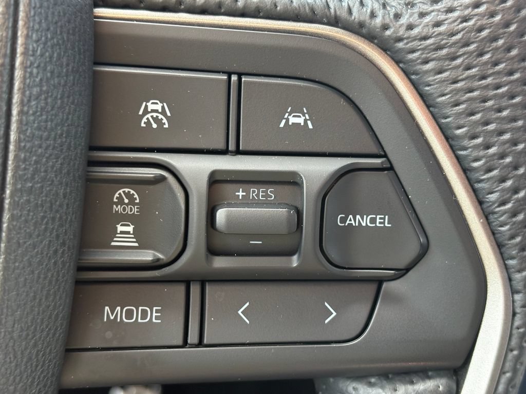Used 2024 Toyota Tacoma TRD Sport AWD/4WD image 8