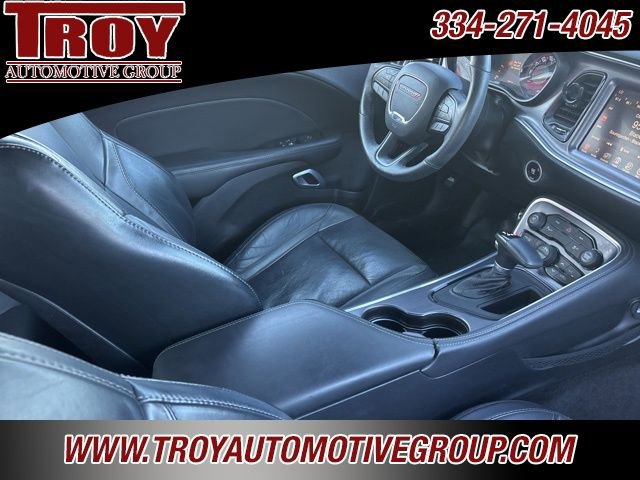 Used 2016 Dodge Challenger SXT Plus image 18