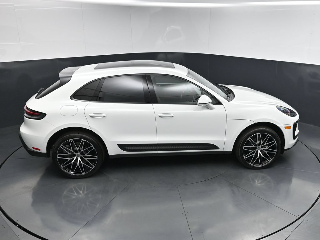 New 2026 Porsche Macan AWD/4WD image 21