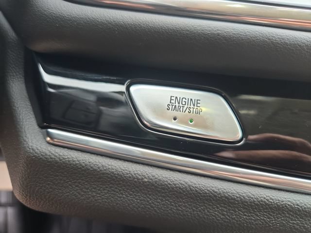 Used 2022 Buick Enclave Avenir w/ Avenir Technology Package FWD image 16