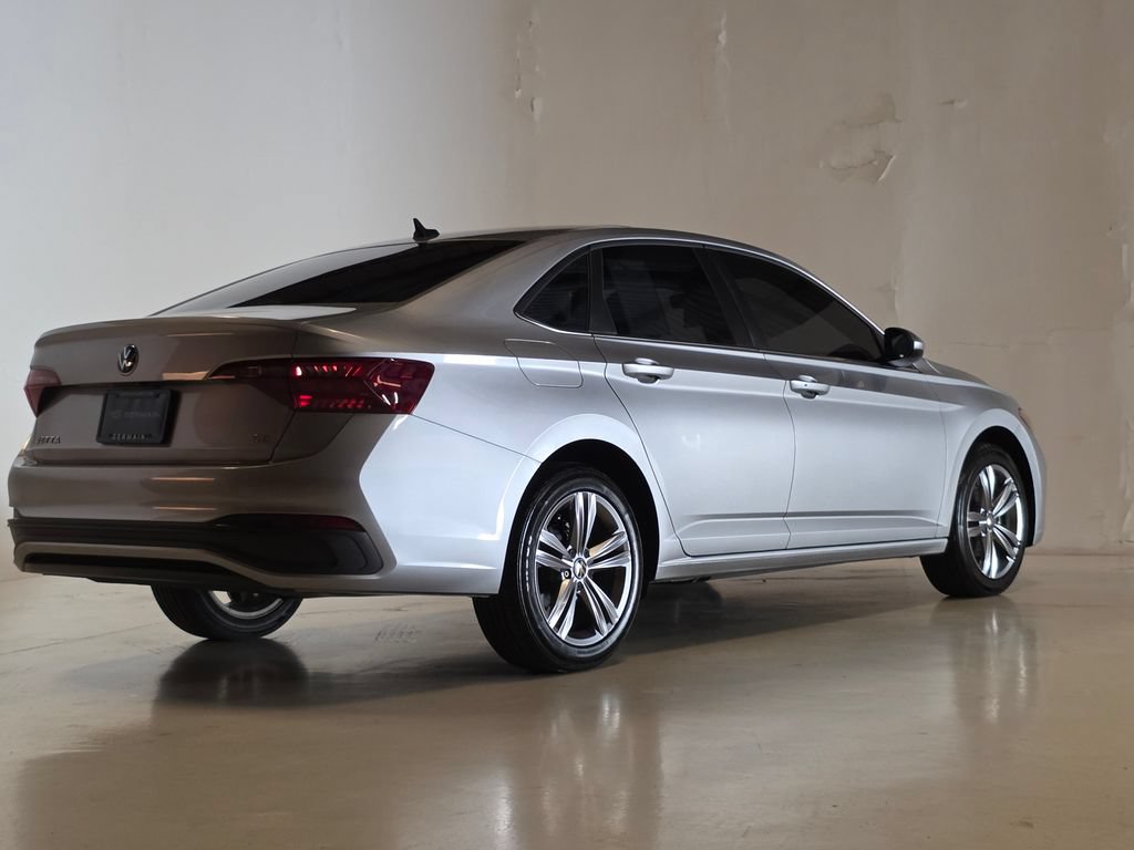 Used 2023 Volkswagen Jetta SE FWD image 5