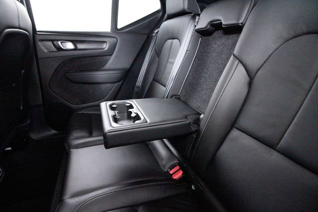 Certified 2023 Volvo XC40 B5 Plus w/ Protection Package Premier image 24