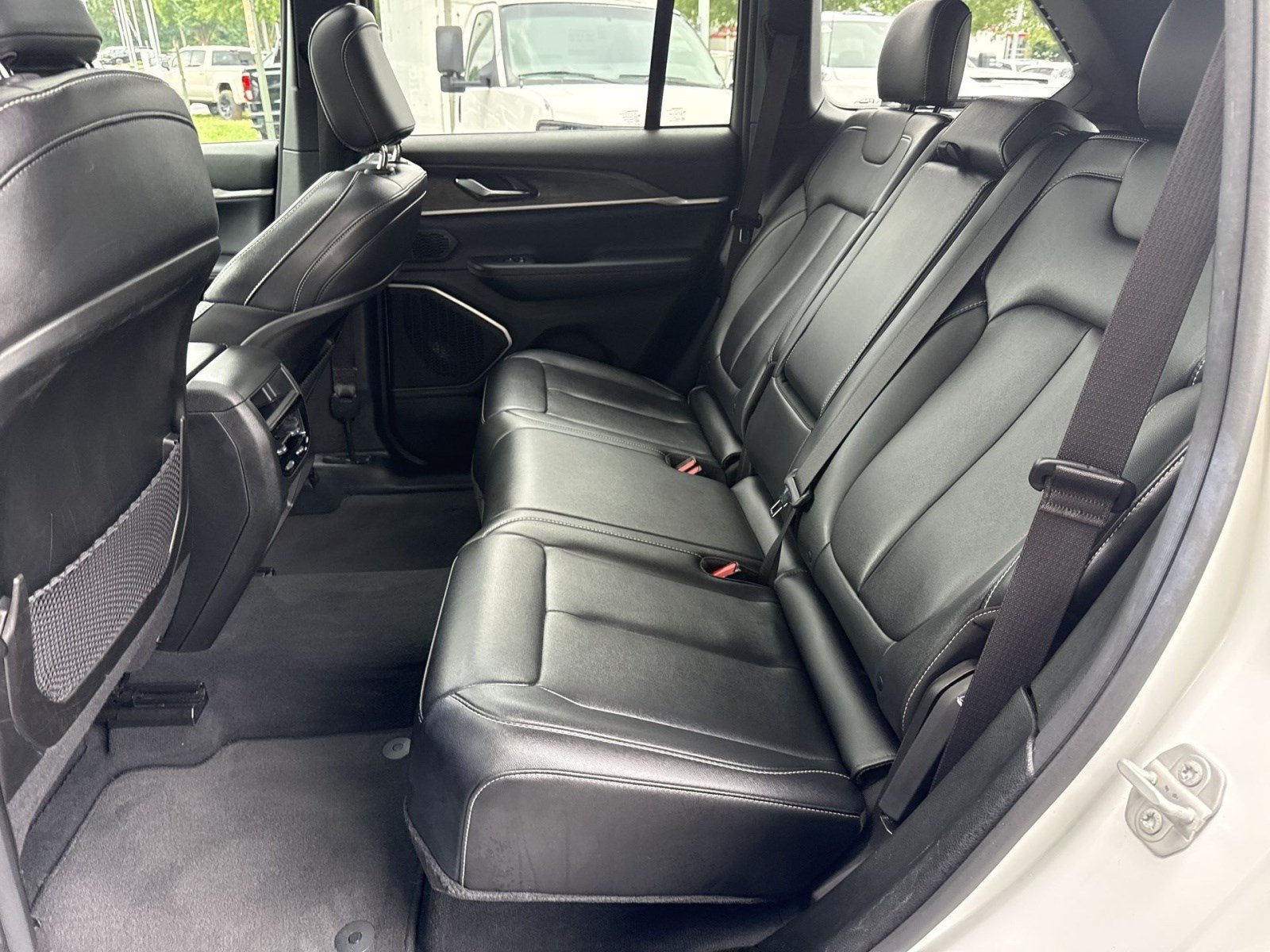 Used 2024 Jeep Grand Cherokee Limited 4xe AWD/4WD image 24