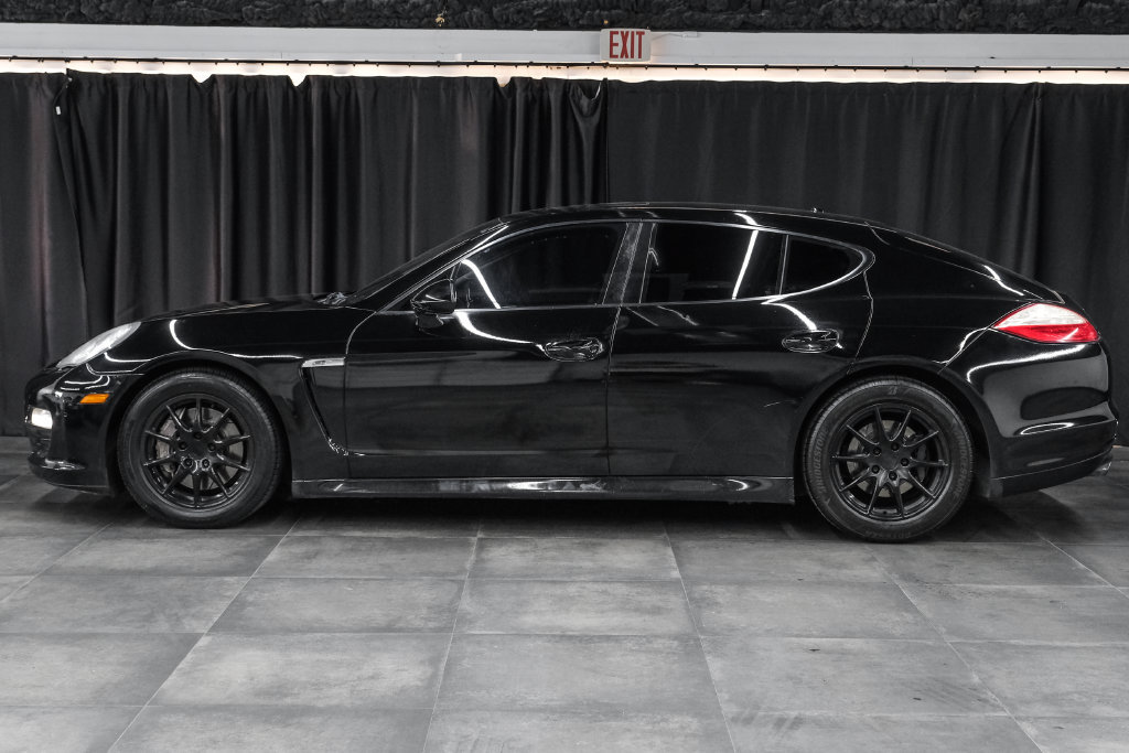 Used 2012 Porsche Panamera 4 image 10