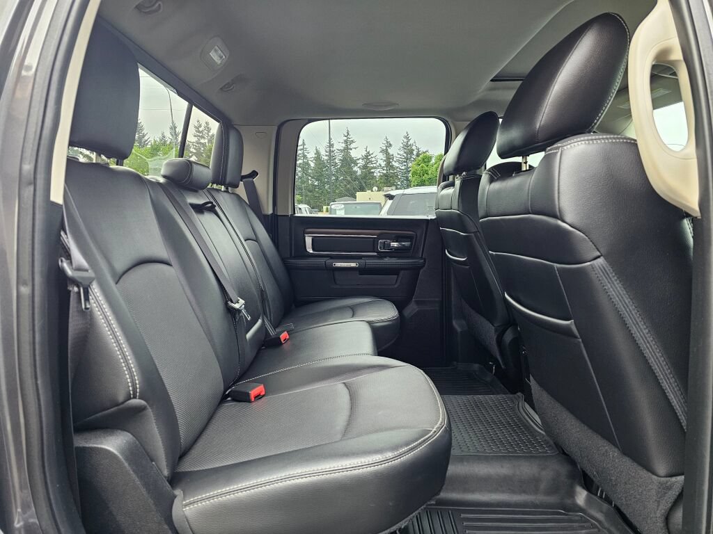 Used 2017 RAM 1500 Laramie w/ Convenience Group AWD/4WD image 12