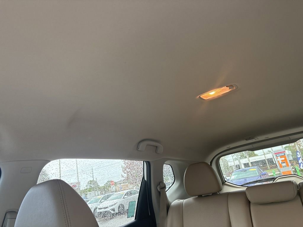 Used 2016 Nissan Rogue SL image 20