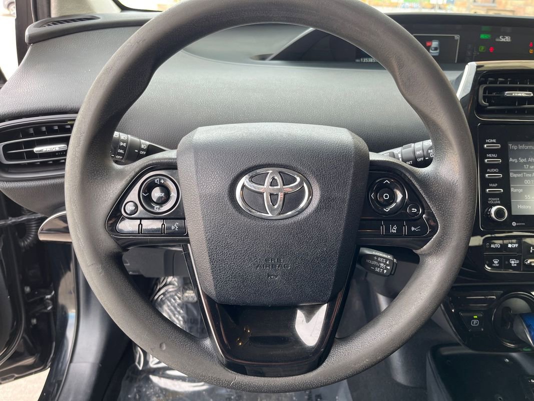 Used 2022 Toyota Prius LE image 11