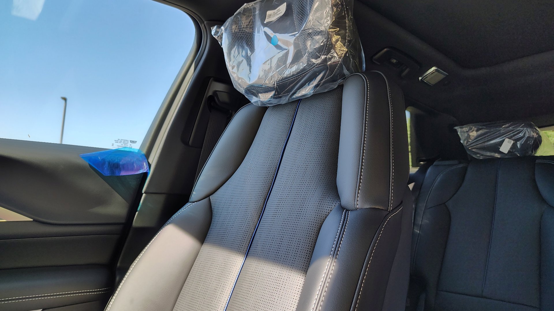 New 2026 Cadillac Lyriq Premium Luxury image 21