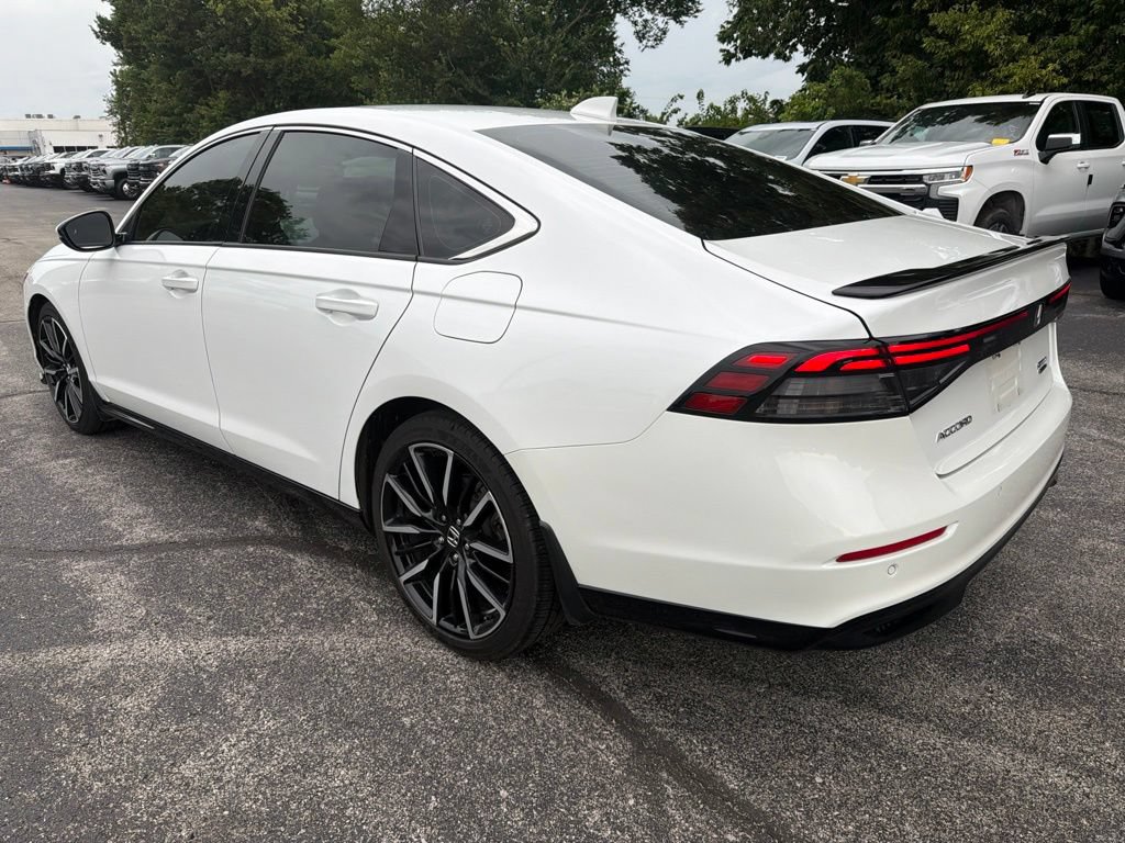 Used 2023 Honda Accord Touring image 4