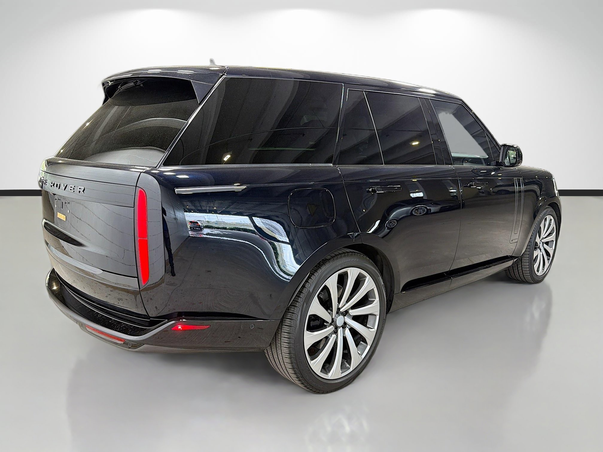 Used 2024 Land Rover Range Rover Autobiography image 4