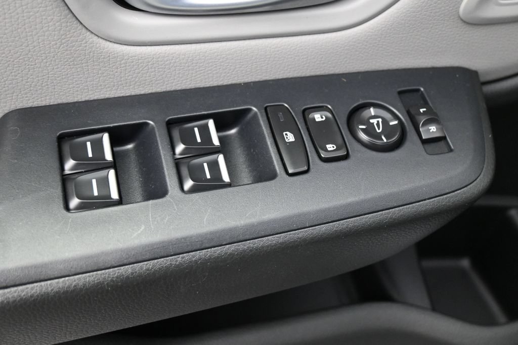 Used 2023 Honda Pilot EX-L image 4