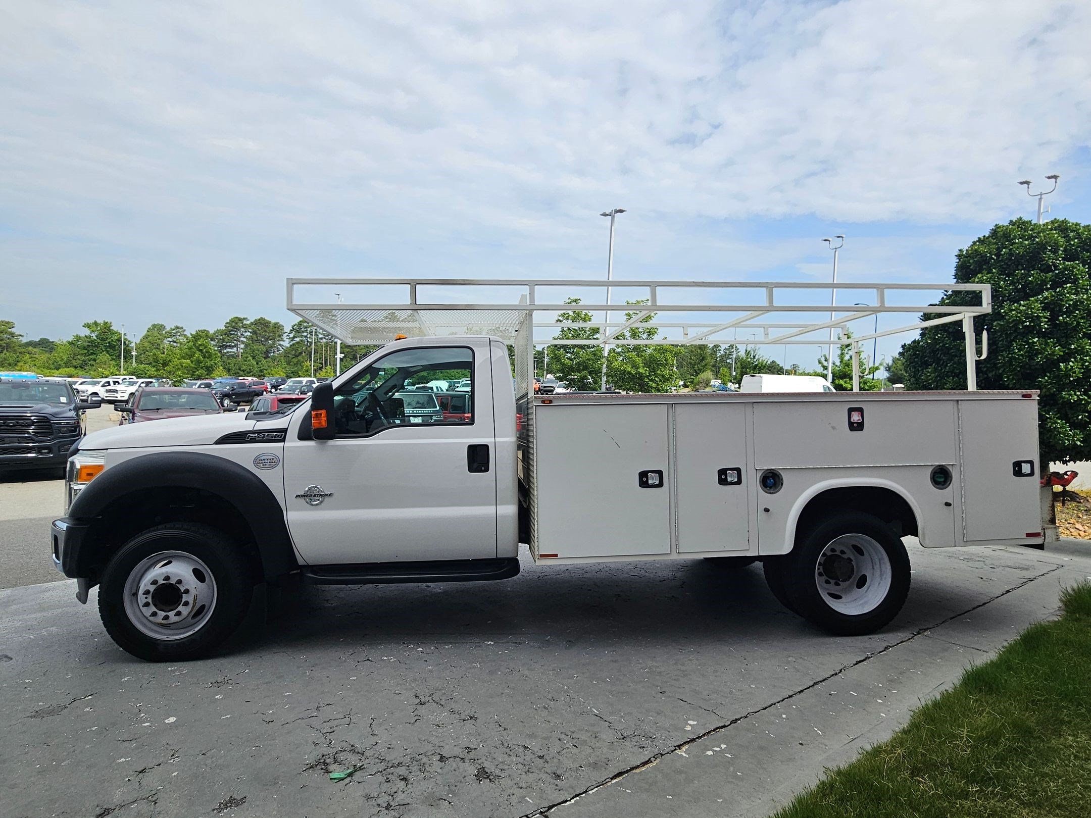 Used 2015 Ford F450 XL w/ Power Equipment Group RWD image 4