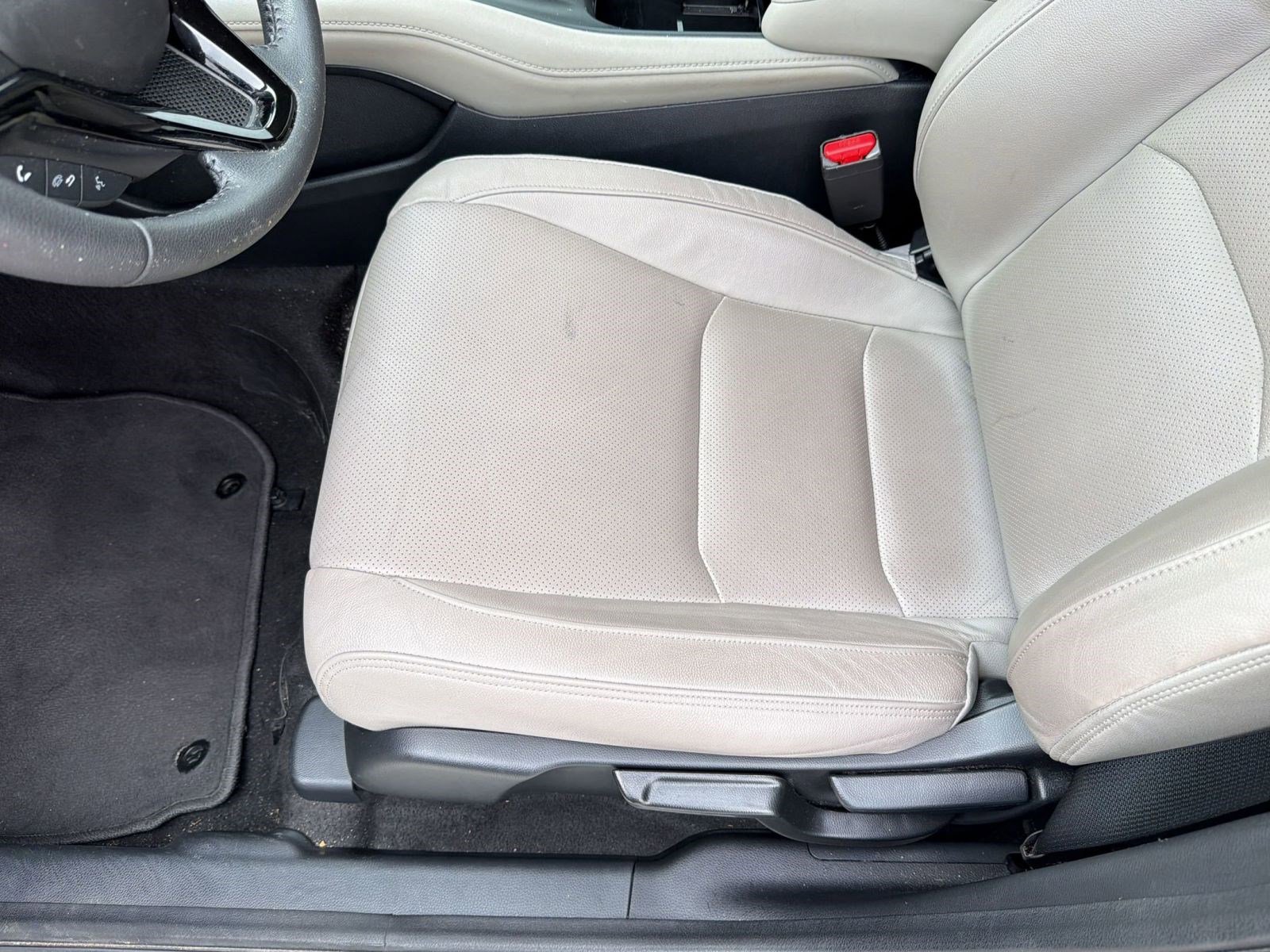 Used 2022 Honda HR-V EX-L image 12