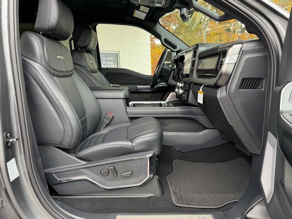 New 2026 Ford F350 Platinum w/ FX4 Off-Road Package image 13
