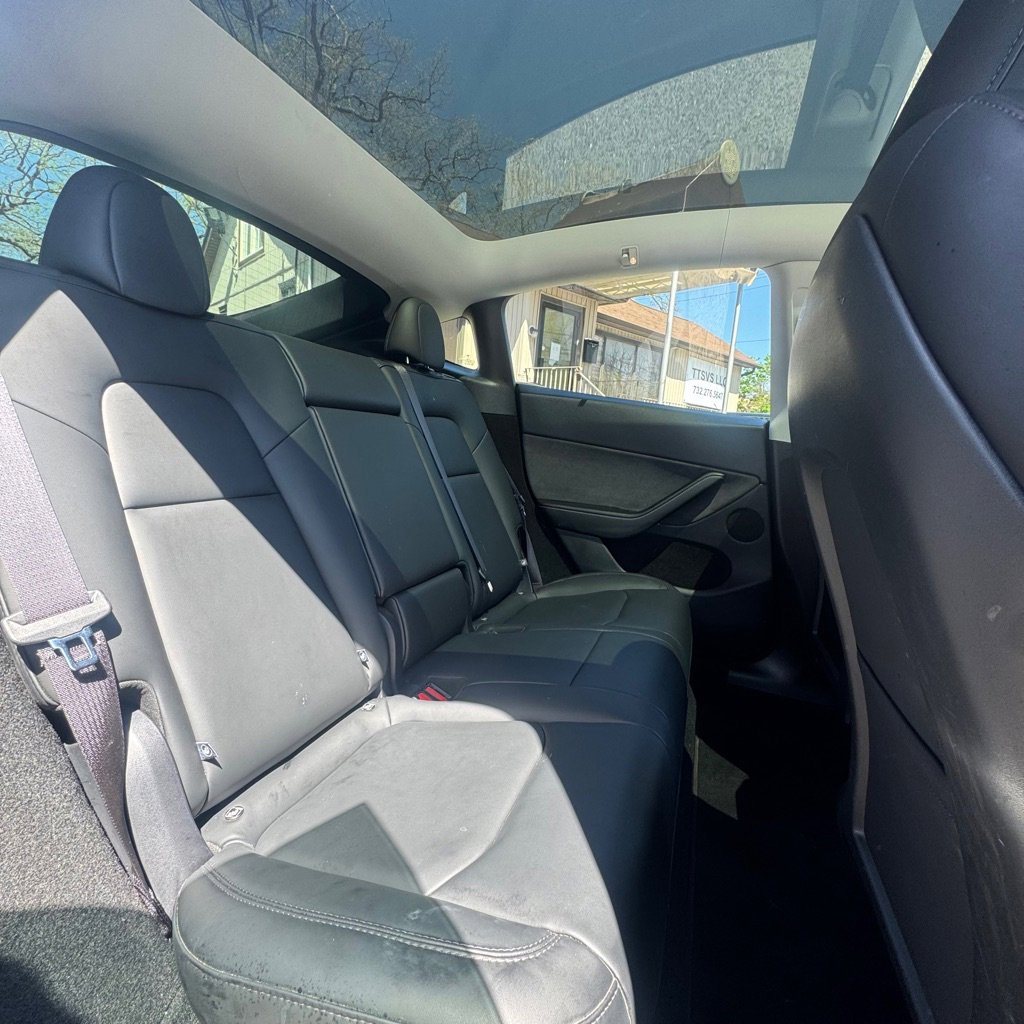 Used 2024 Tesla Model Y Long Range image 12
