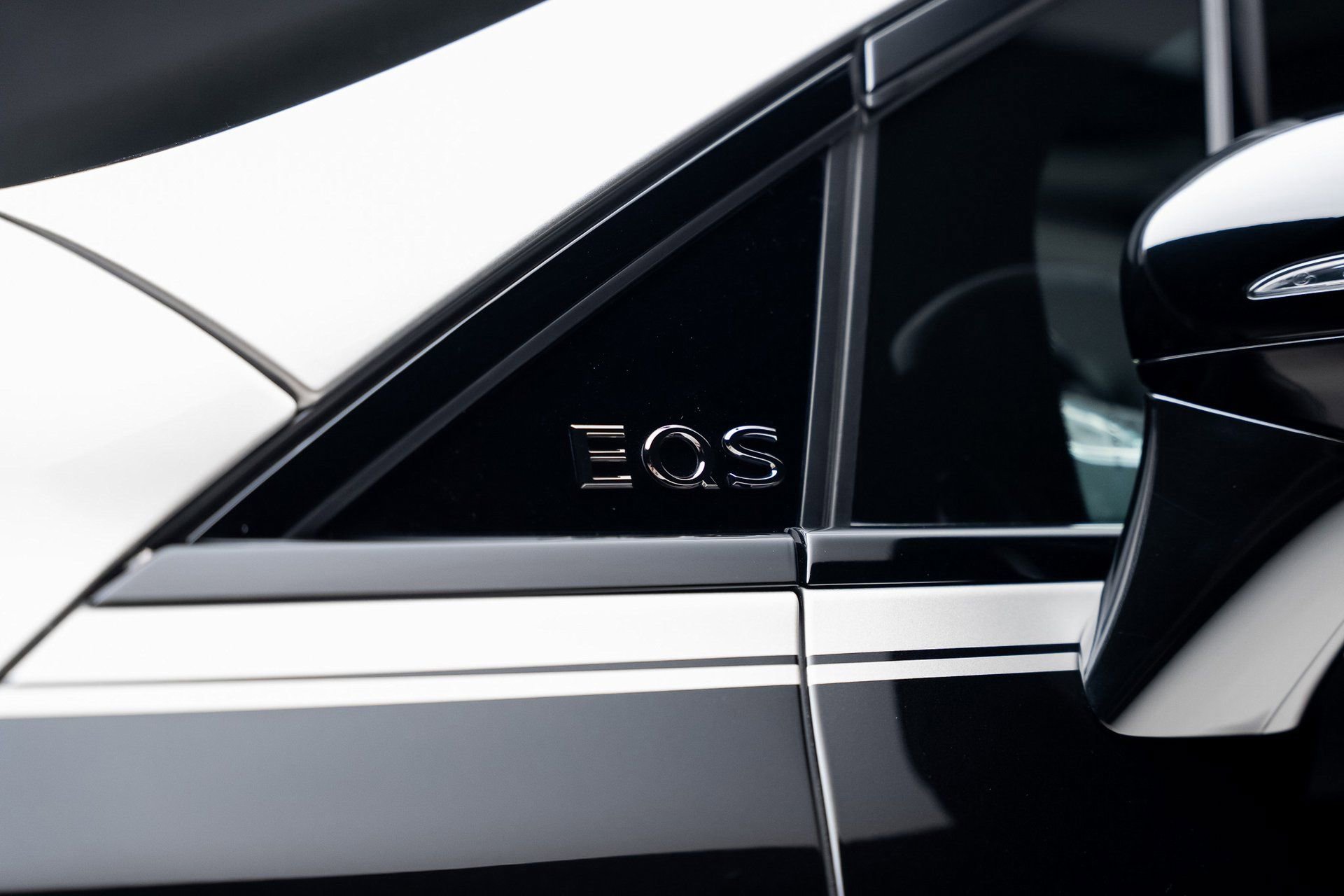 Used 2024 Mercedes-Benz Maybach EQS 680 4MATIC image 22