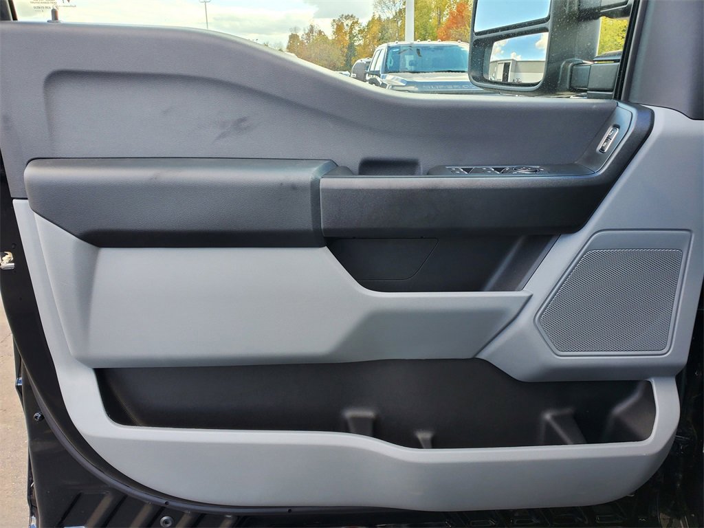 New 2026 Ford F350 XL w/ XL Driver Assist Package image 21