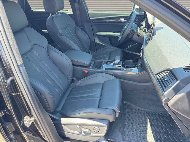Used 2024 Audi SQ5 Prestige AWD/4WD image 16