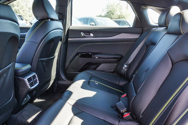 New 2027 Kia K5 GT FWD image 21