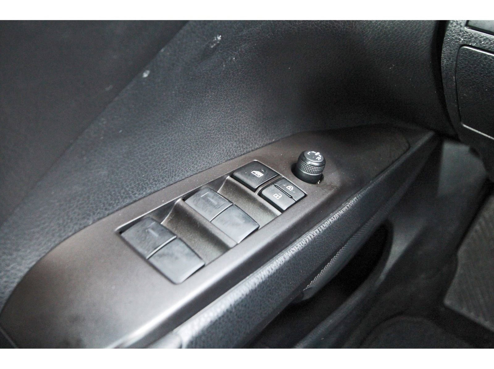 Used 2024 Toyota Camry SE image 23