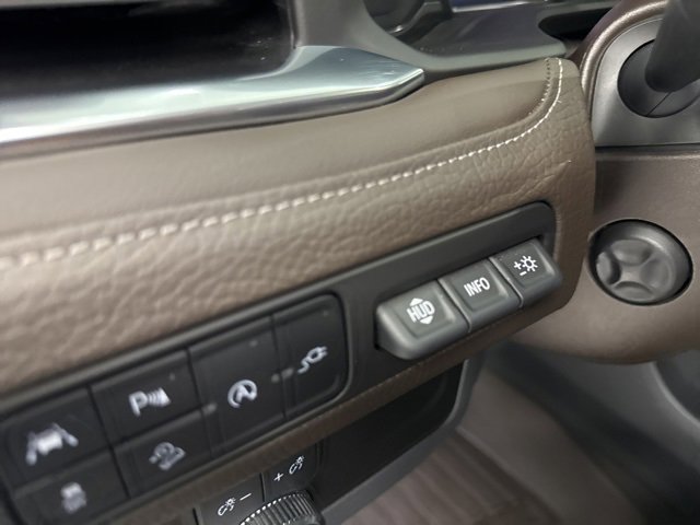 Used 2021 GMC Yukon Denali image 12