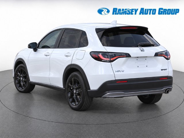 Used 2025 Honda HR-V Sport image 3