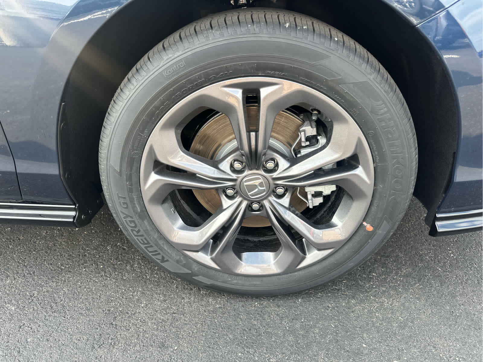 New 2026 Honda Accord EX-L image 10