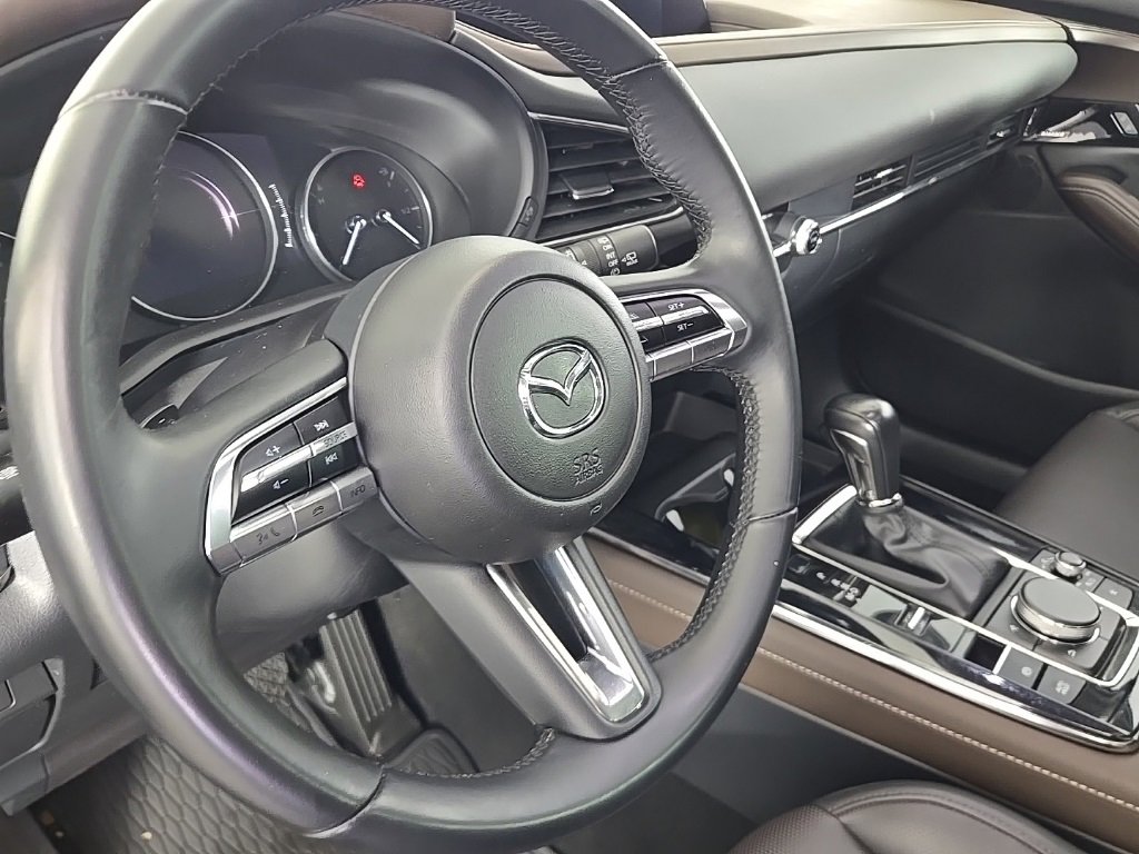 Used 2021 MAZDA CX-30 AWD 2.5 S w/ Premium Package image 19