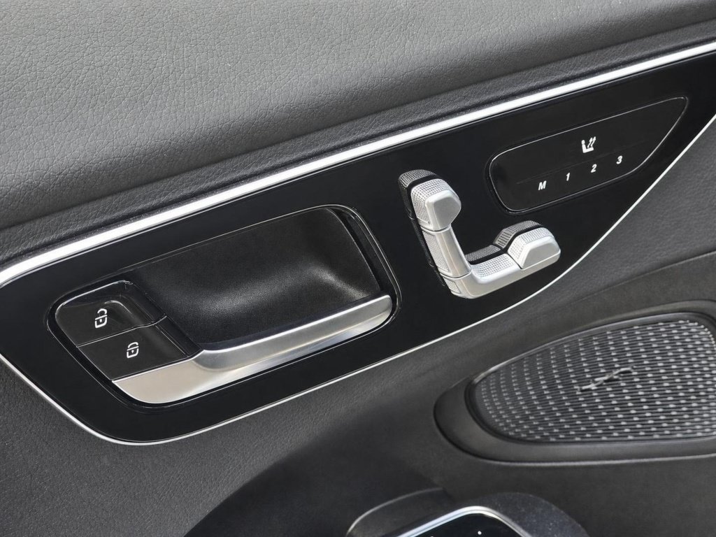New 2026 Mercedes-Benz C 300 4MATIC Sedan image 33