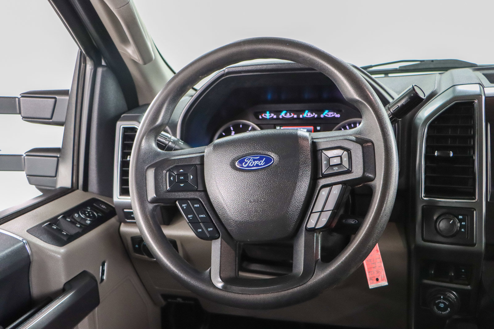 Used 2022 Ford F350 XLT image 14