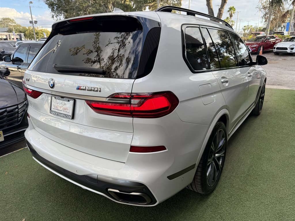 Used 2020 BMW X7 M50i w/ Executive Package image 6