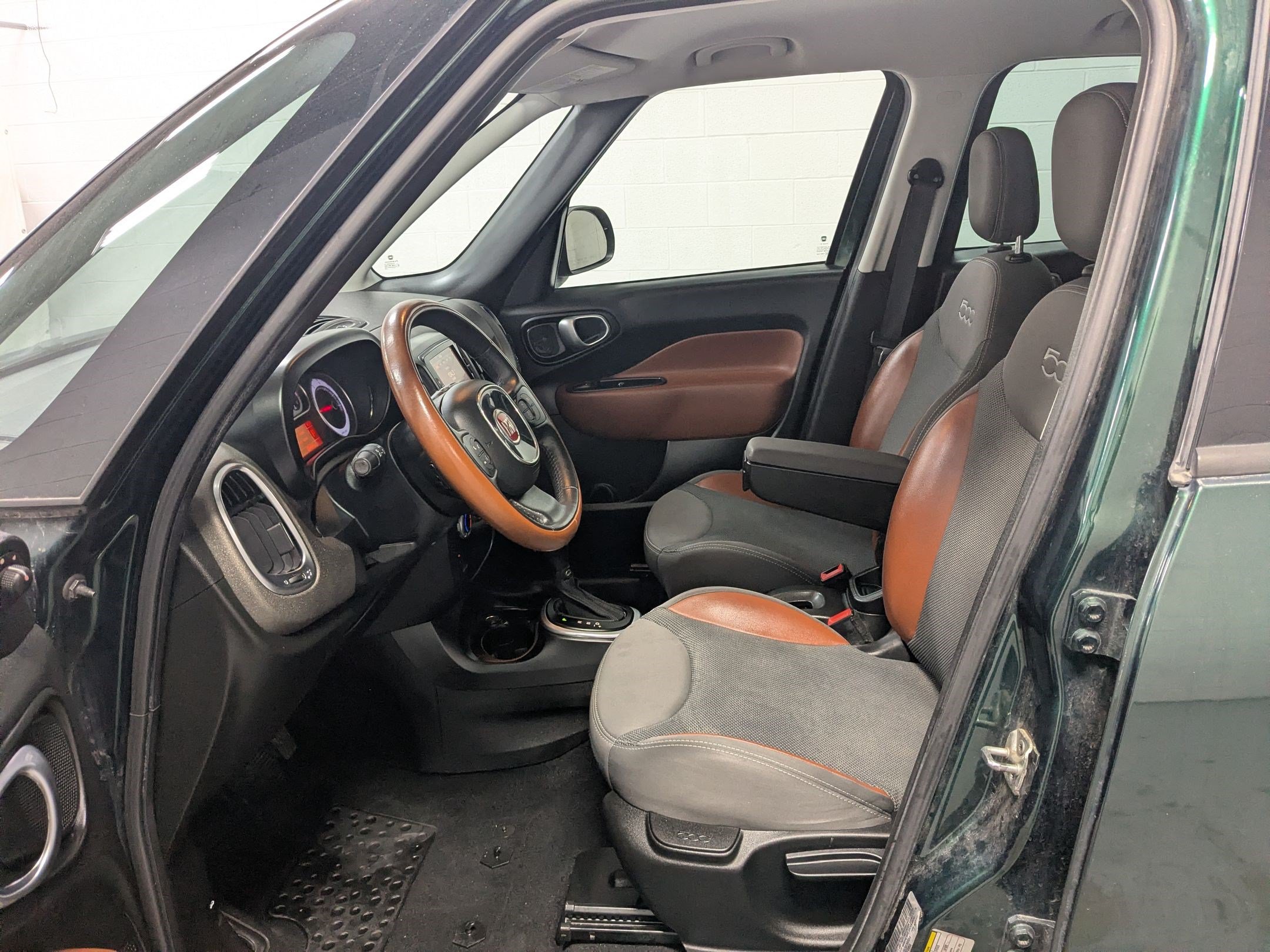 Used 2014 FIAT 500L Trekking FWD image 19