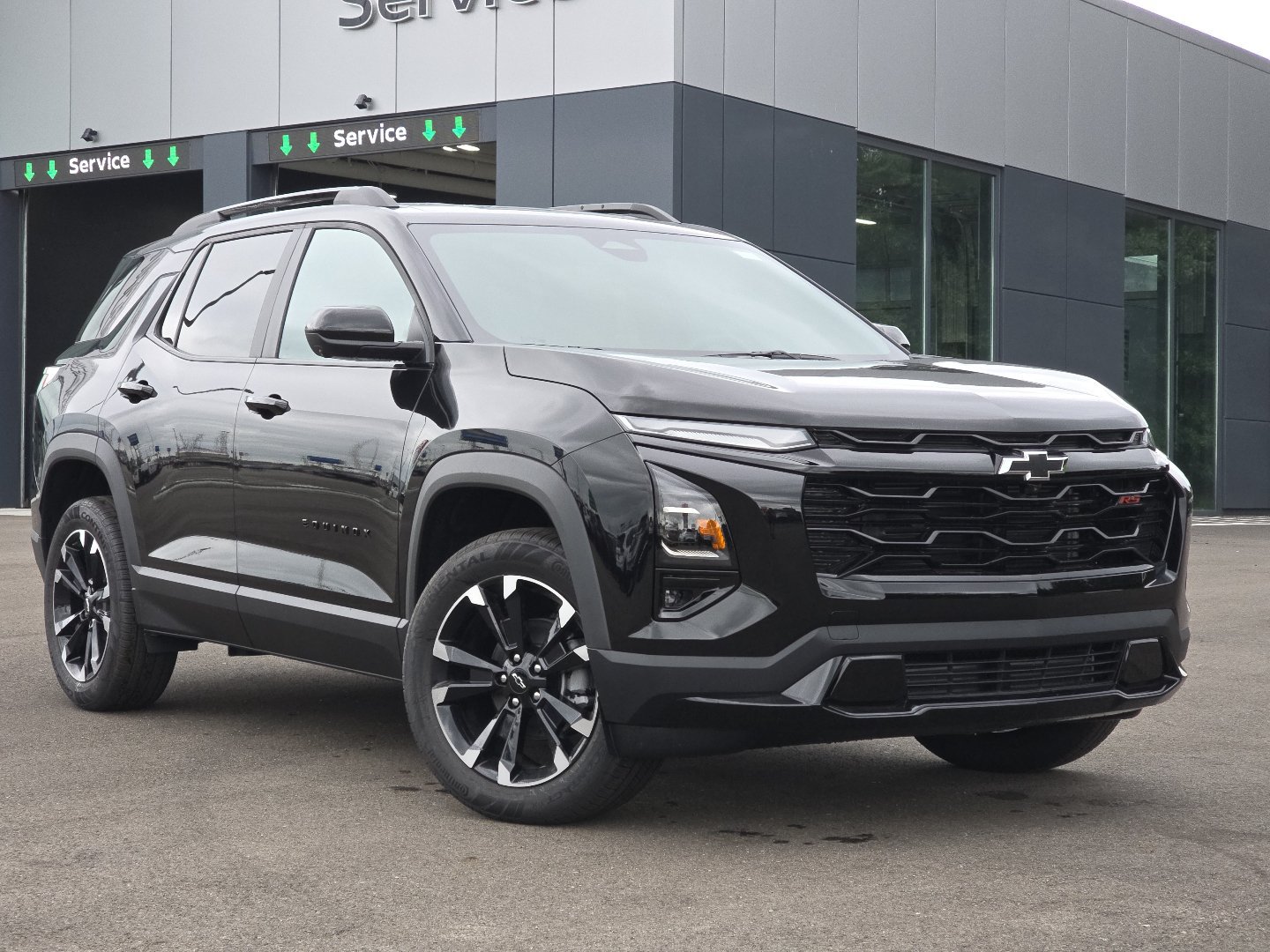 New 2027 Chevrolet Equinox RS w/ Safety and Technology Package AWD/4WD image 2