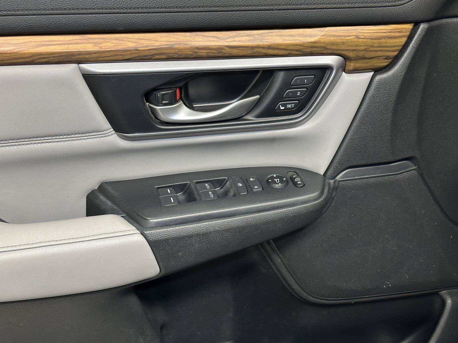Used 2017 Honda CR-V EX-L image 20