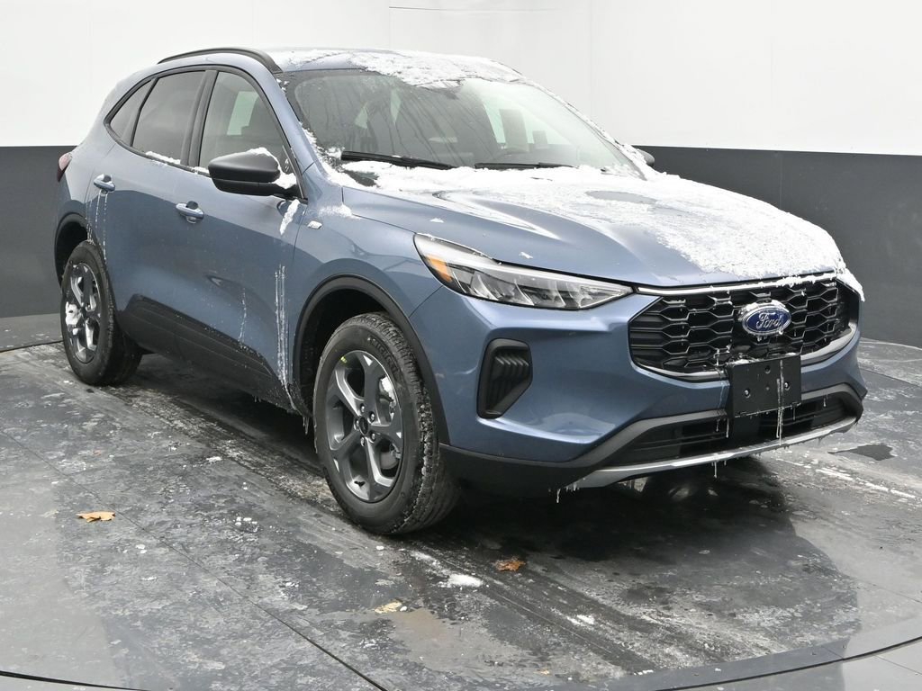 New 2026 Ford Escape ST-Line w/ Cold Weather Package image 2