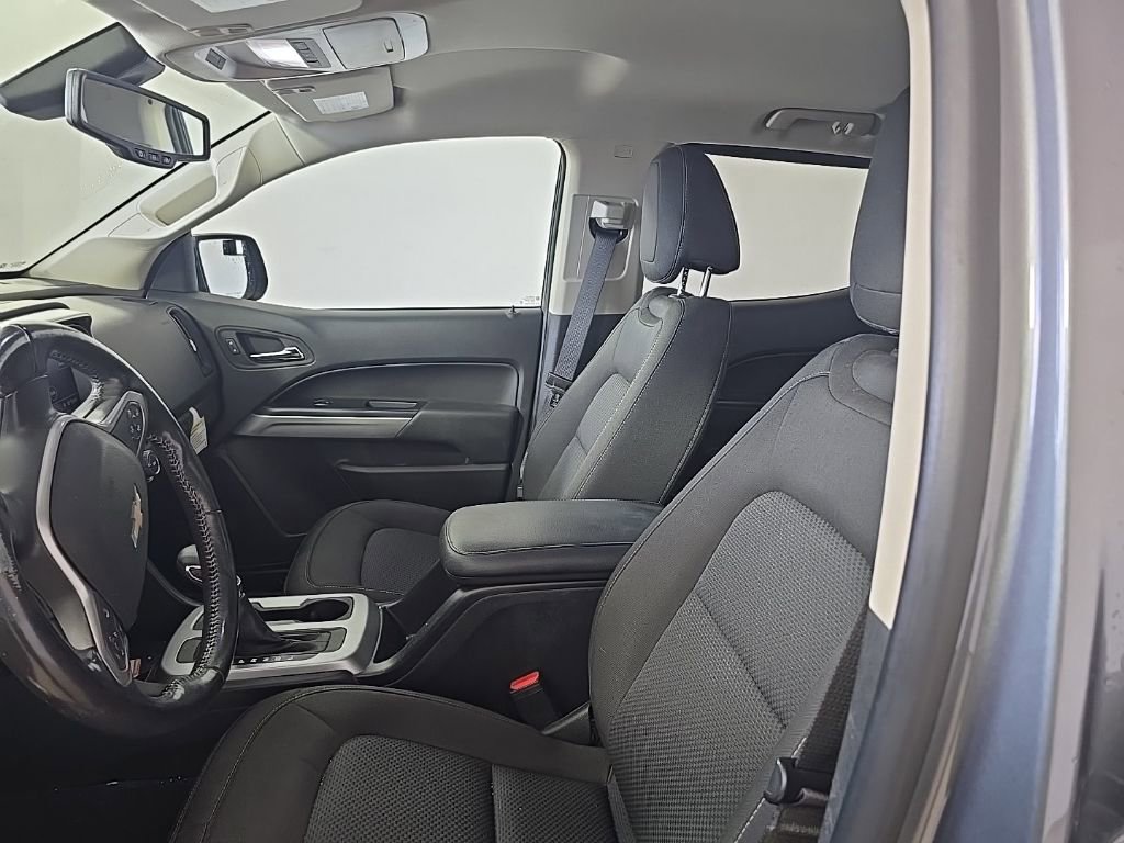 Used 2022 Chevrolet Colorado LT w/ LT Convenience Package image 16