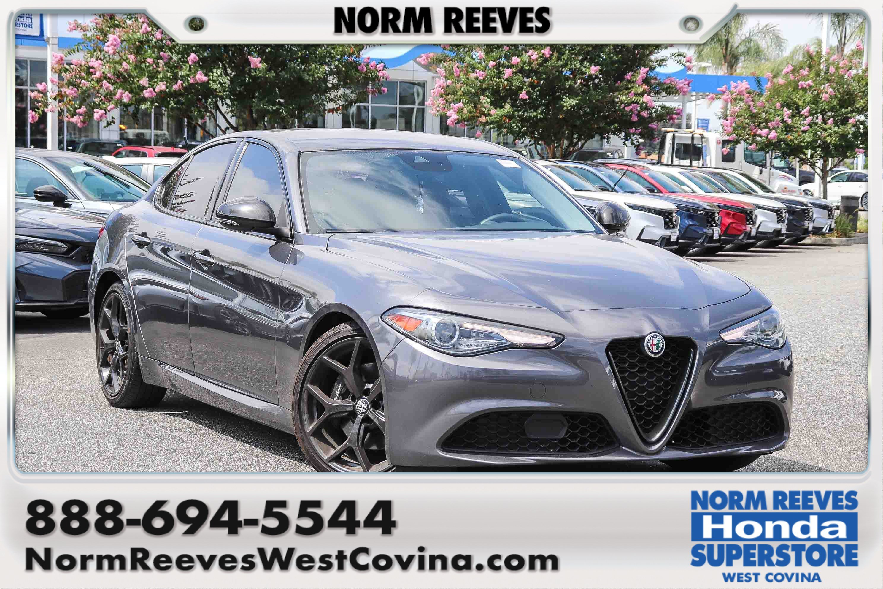 Used 2020 Alfa Romeo Giulia w/ Nero Edizione RWD image 1