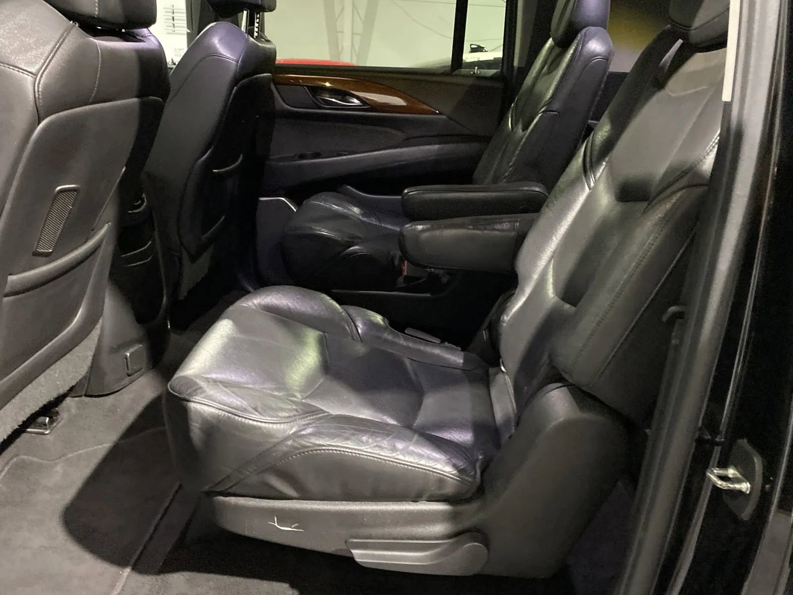 Used 2019 Cadillac Escalade ESV Luxury image 9