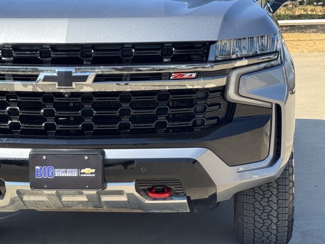 Used 2022 Chevrolet Tahoe Z71 w/ Luxury Package AWD/4WD image 10
