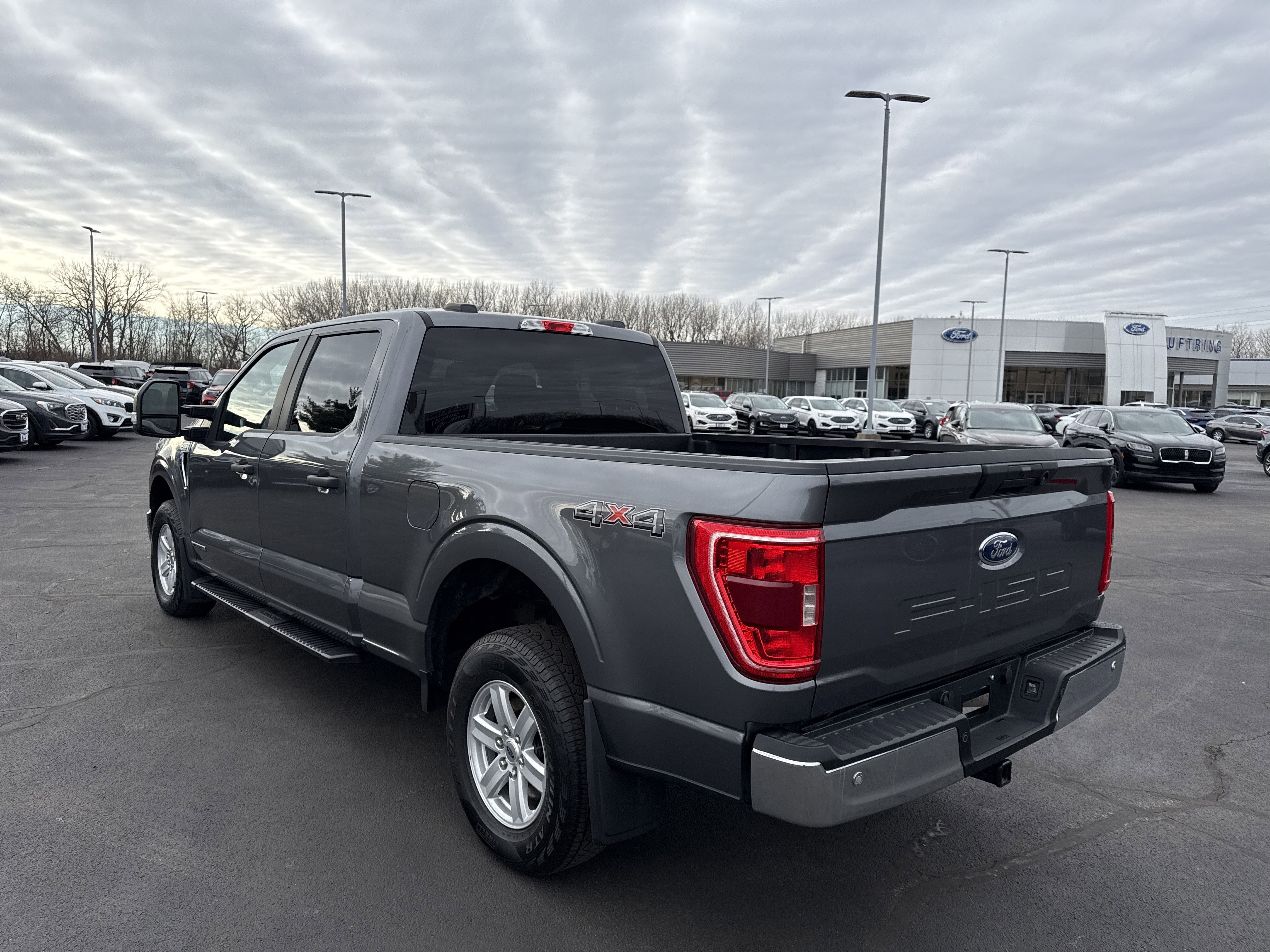 Used 2022 Ford F150 XLT w/ Trailer Tow Package image 4